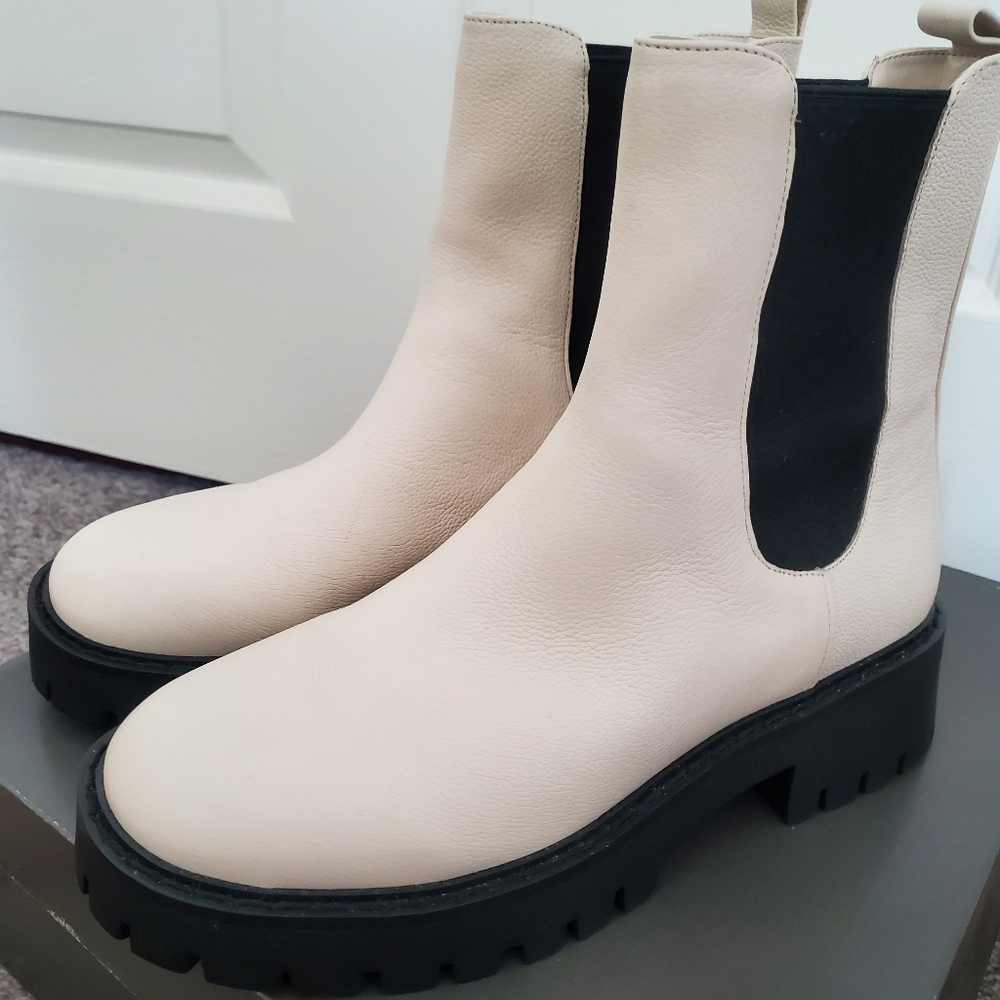 Women's Cream Chelsea Boots